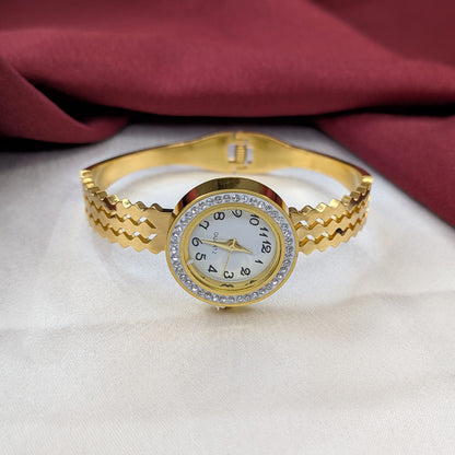 Classic Analog AD Studded Wave Design Band Bracelet Watch For Girls & Women