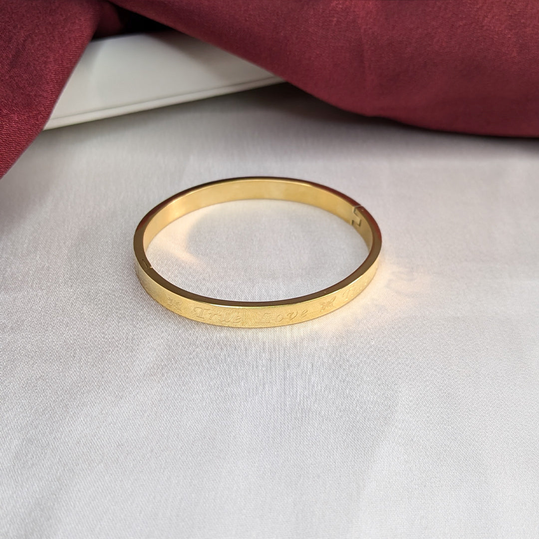 18K Gold Finish True Love Bracelet (Anti Tarnish) For Girls & Women