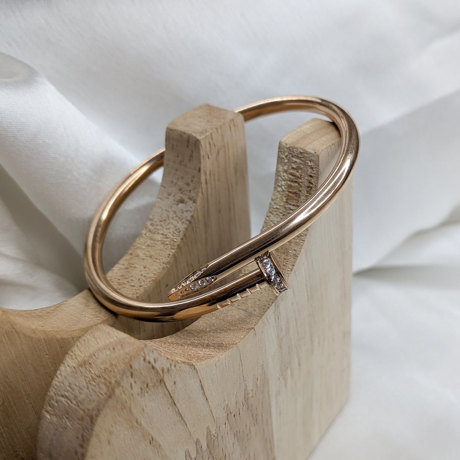 18K Gold Plated Nail With American Diamond Bracelet (Anti Tarnish)