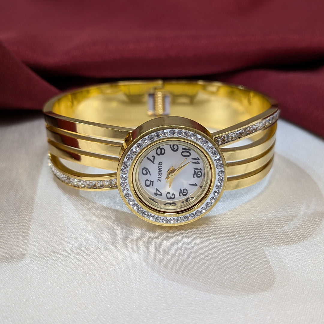 Classic Analog AD Studded Wavy Lines Band Bracelet Watch For Girls & Women