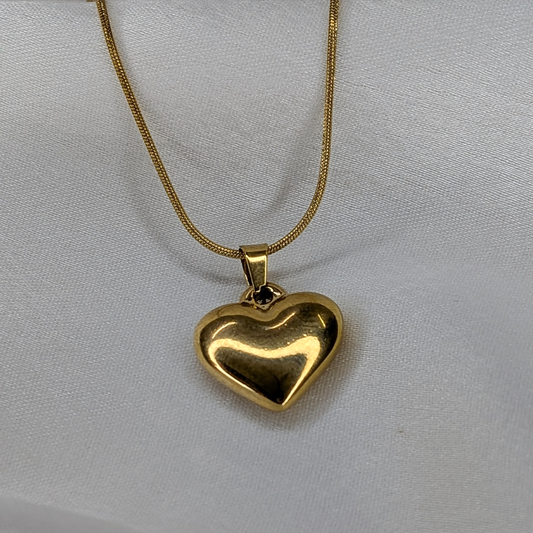 18K Gold Plated Solid Heart Pendant Necklace (Anti Tarnish)