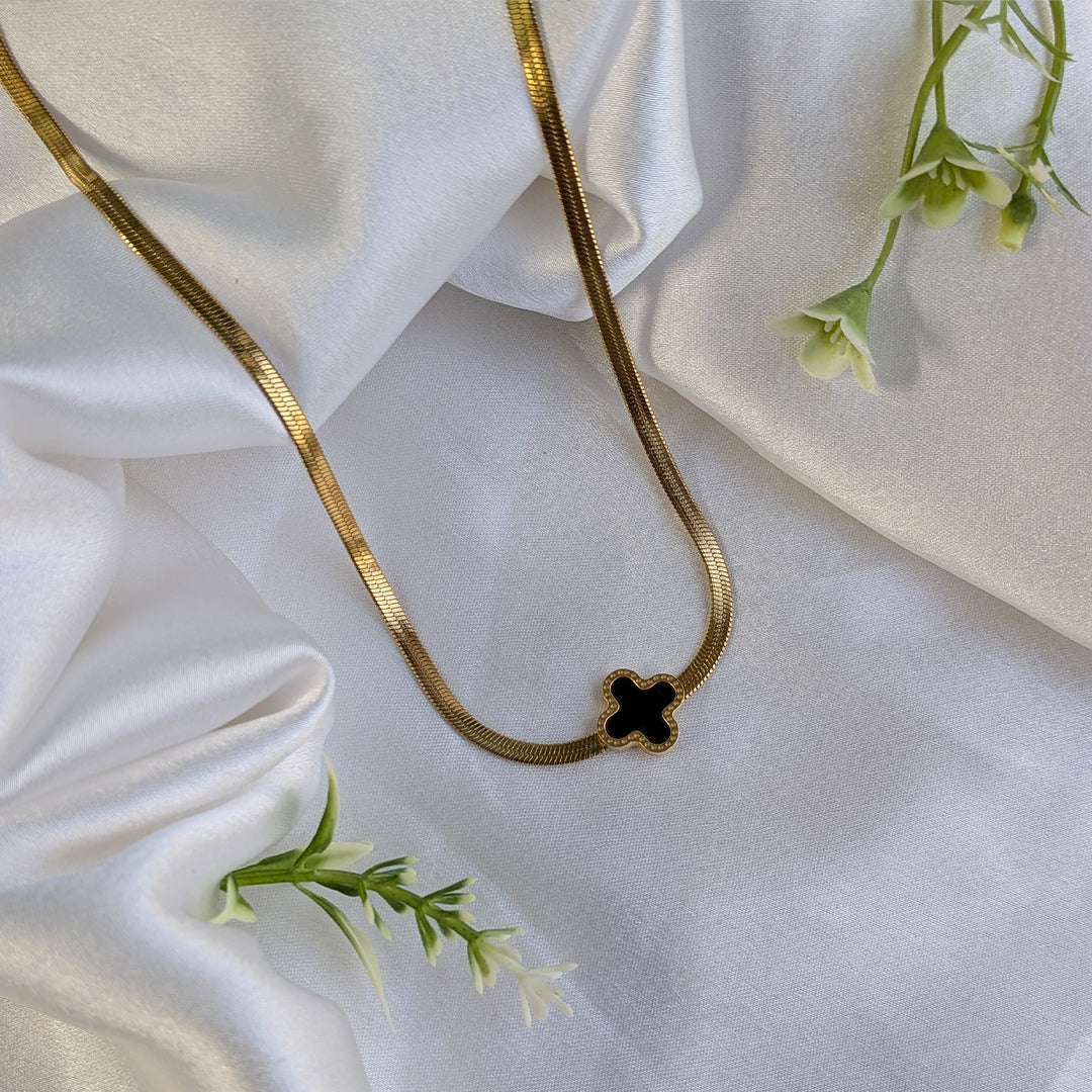 Elegant Black Enamel Four-Leaf Clover Pendant Necklace For Girls & Women