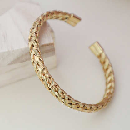Elegant Interwoven Men's Bracelet