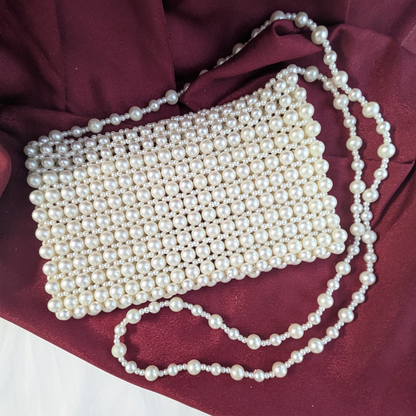 Chic Pearl-Embellished Clutch Bag for Women