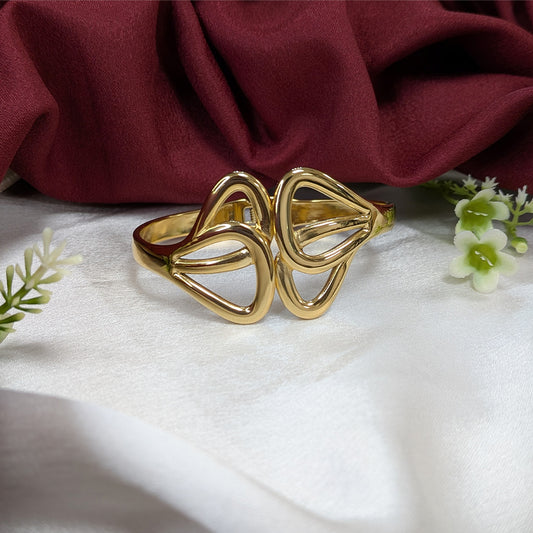 Gold Finish Chunky Geometric Bracelet For Girls & Women