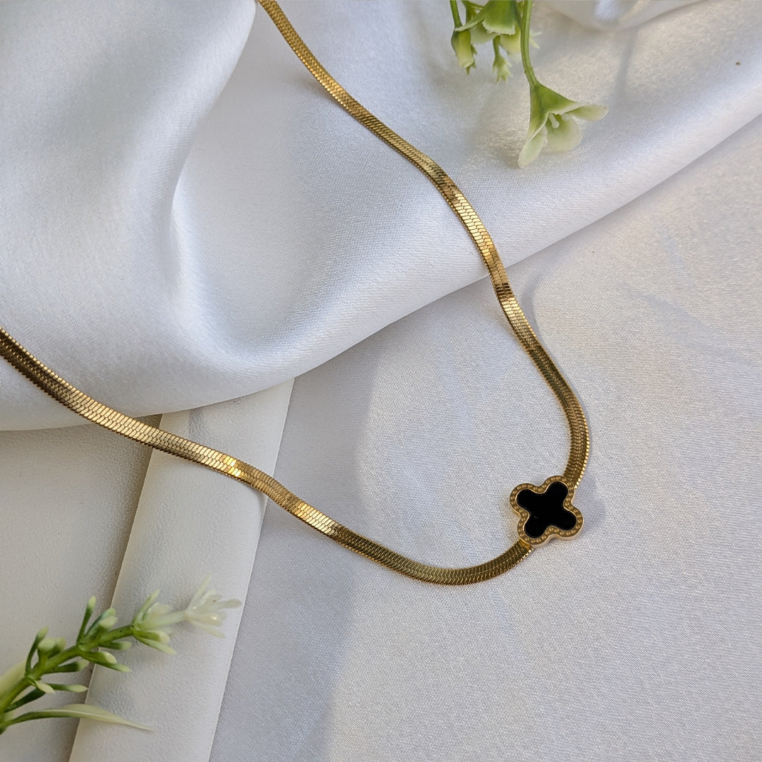 Elegant Black Enamel Four-Leaf Clover Pendant Necklace For Girls & Women