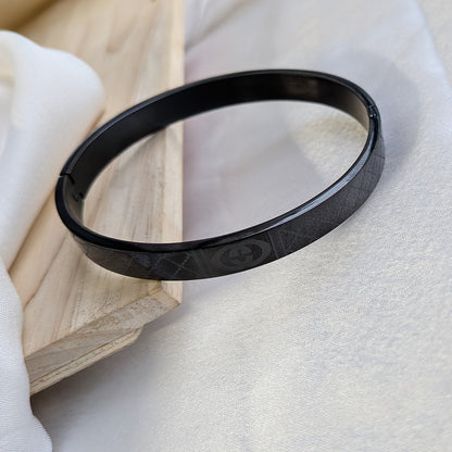 Luxury Gucci Brand Inspired Designer Geometric Engraved Stainless Steel Bracelet For Men