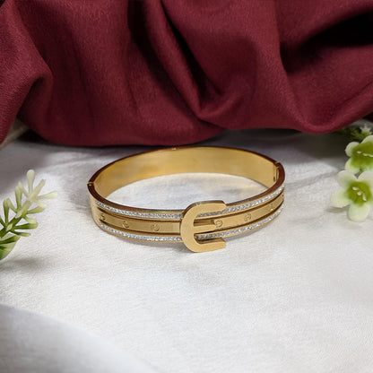 Gold Finish Buckle Design Bracelet For Girls & Women