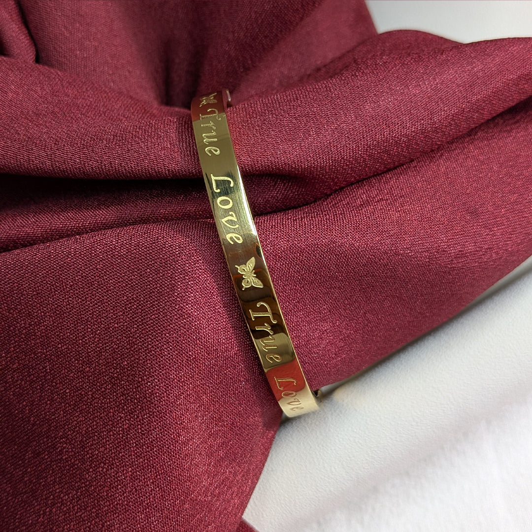 18K Gold Finish True Love Bracelet (Anti Tarnish) For Girls & Women