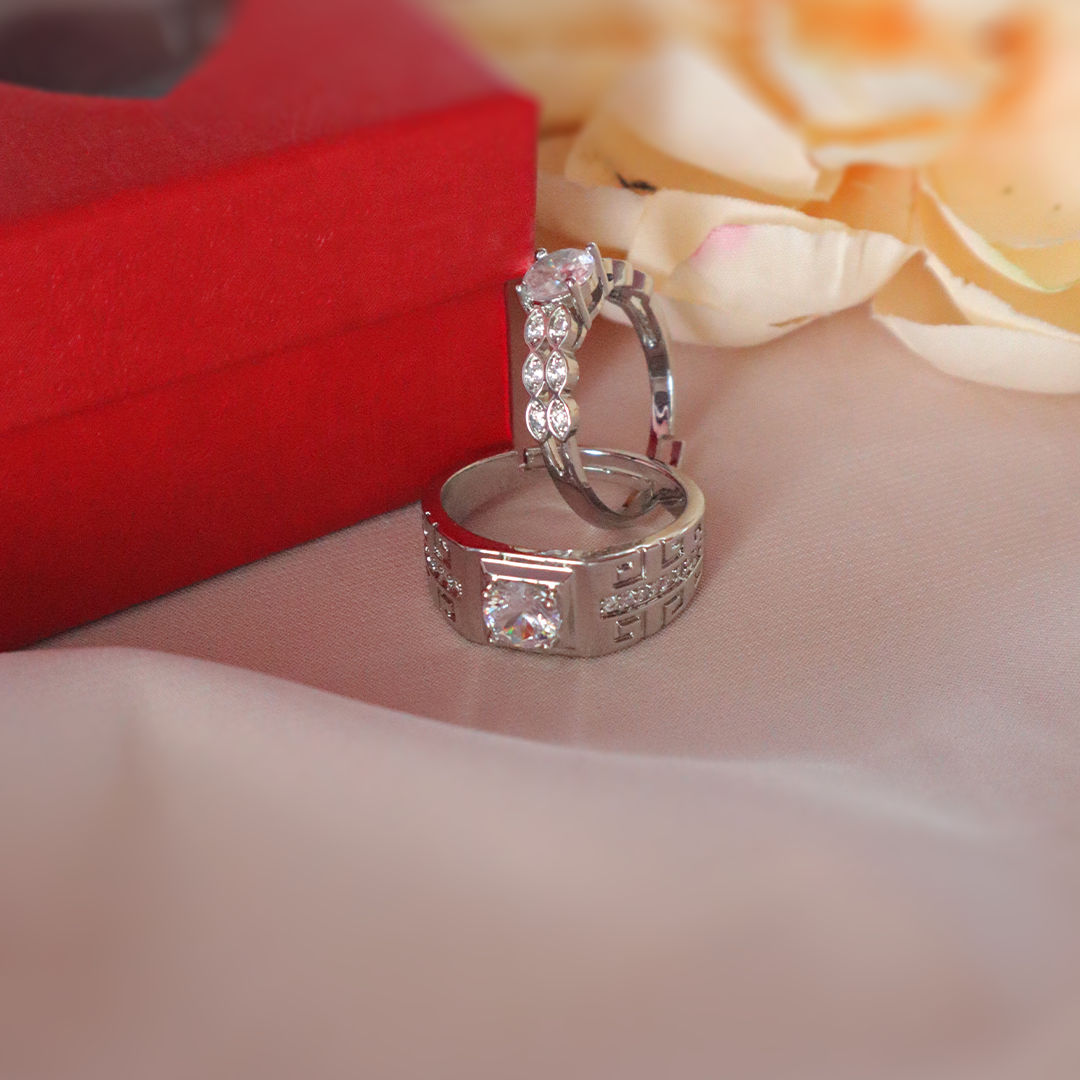 Unity Shine Solitaire Couple Rings