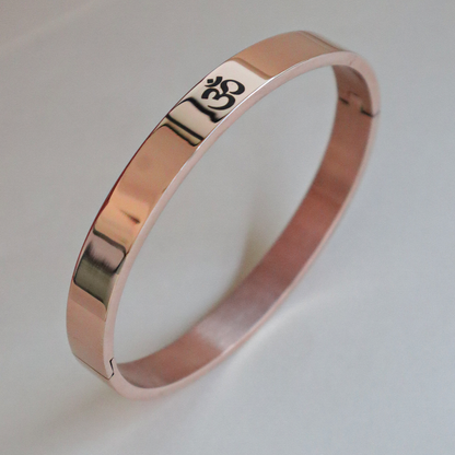 18K Gold Plated Men’s Bracelet Engraved WIth Plain OM Design