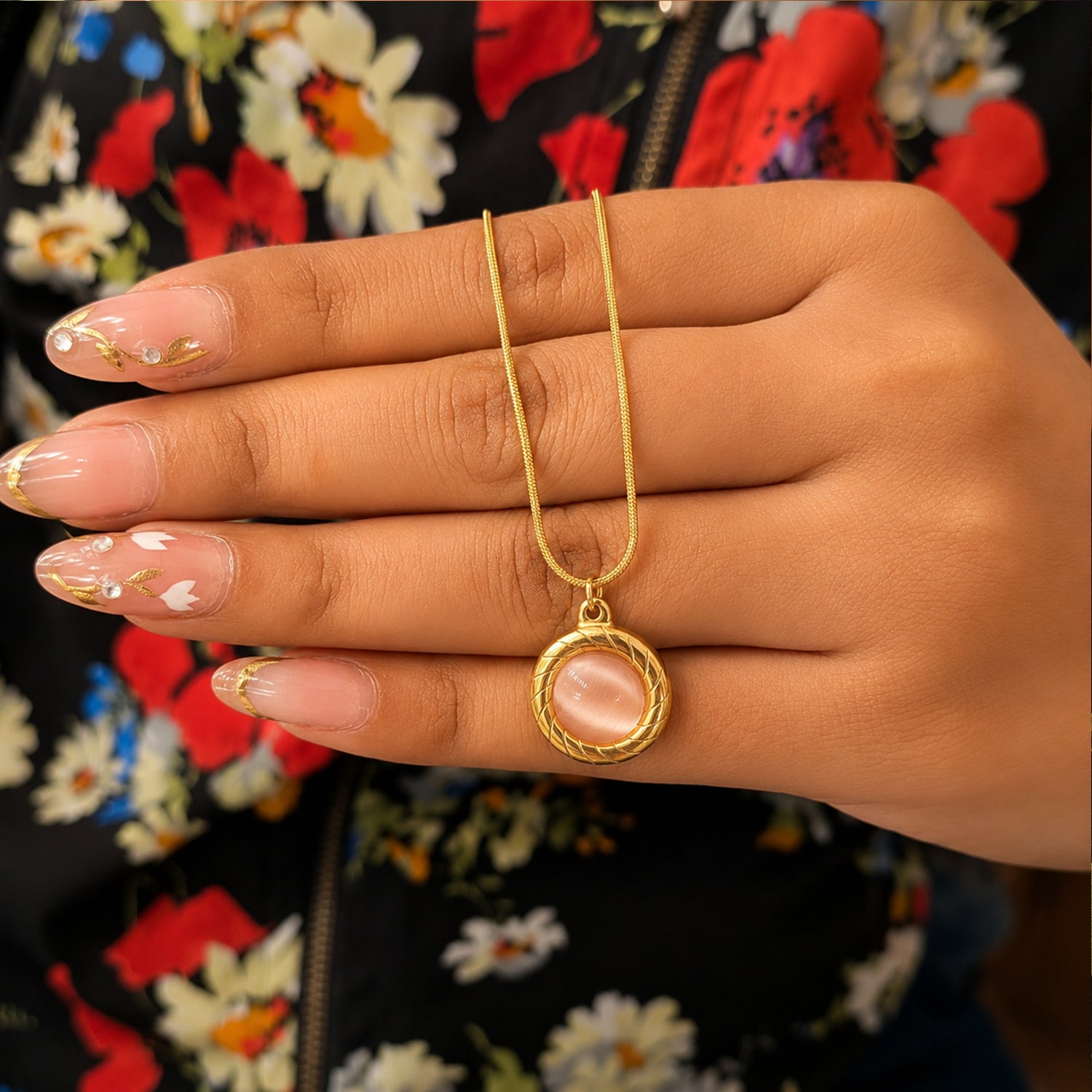 Modern Classic Round Stone Pendant For Girls & Women
