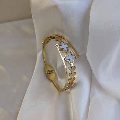 Gold Finish White Clover With Leaf Design Bracelet For Girls & Women