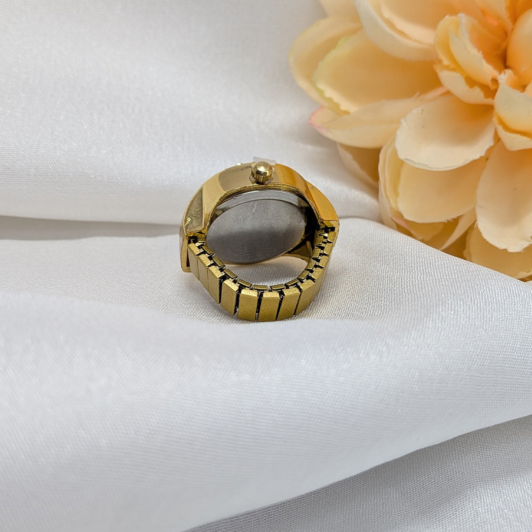 Elegant Round Quartz Finger Watch with American Diamond for Men & Women