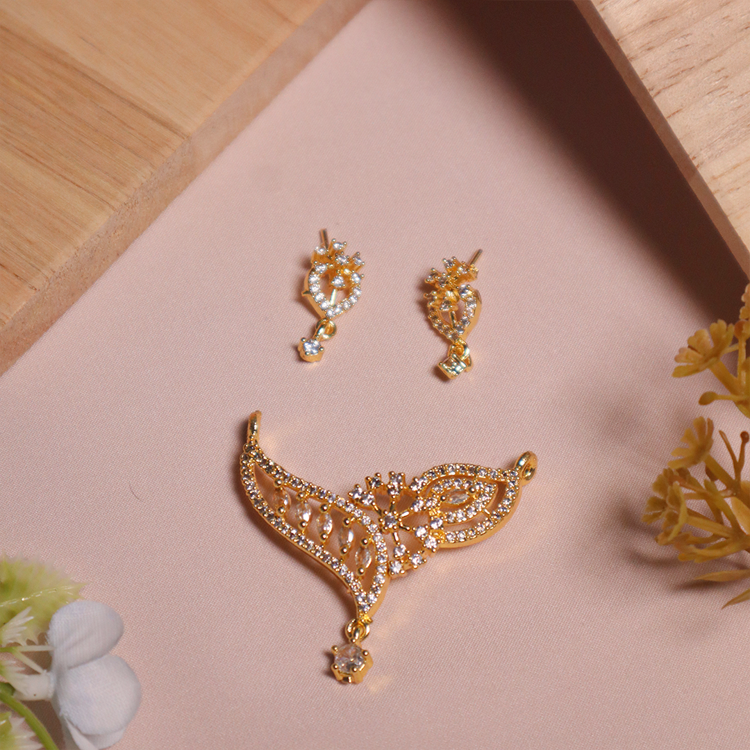 Elegant Petal American Diamond Manglasutra With Earrings
