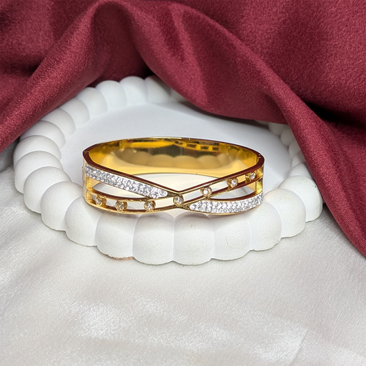 Dual Line Ad Stone Wavy Hinged Cuff Bracelet for Girls & Women