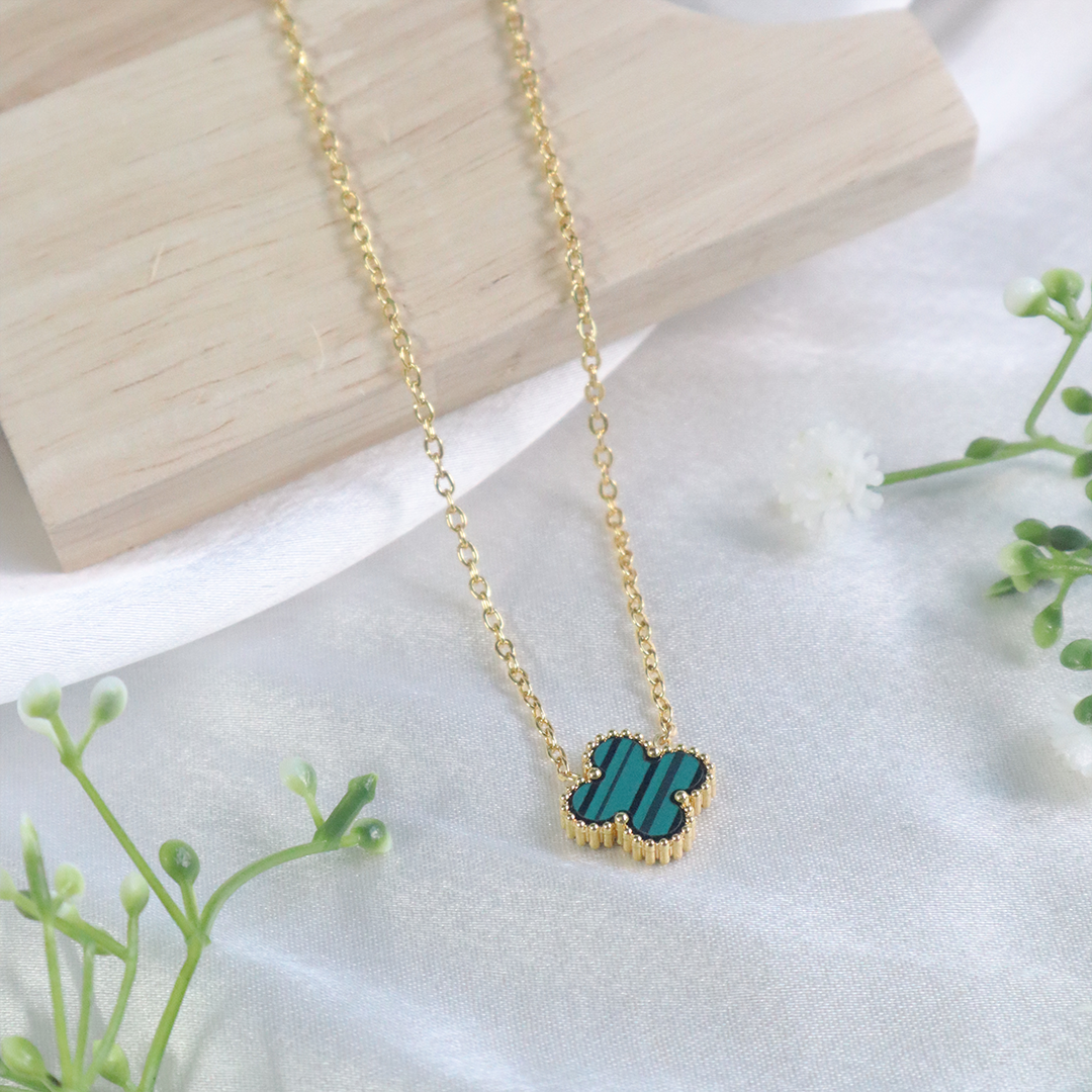 Enamel Clover Pendant Necklace ( Anti-Tarnish )