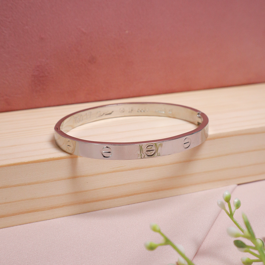Elegant Cartier Love Bracelet (Anti-Tarnish)