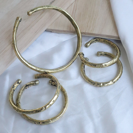 Tribal Elegance Gold Tone Choker With Kada And Anklet Set (Hammered Finish)