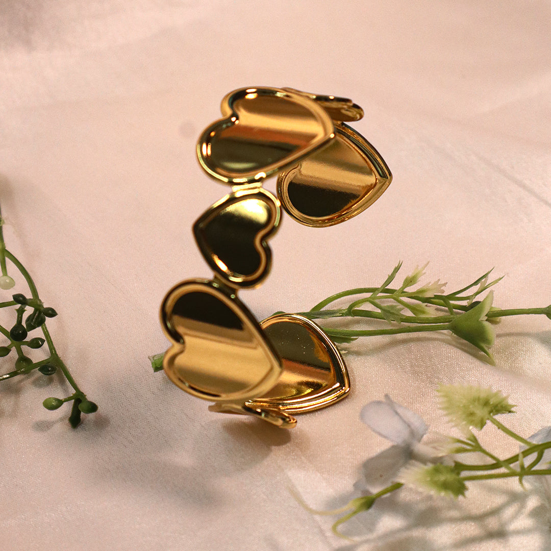18k Gold Plated Open Heart Cuff Bracelet (Anti-Tarnish)