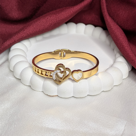 Senoriya Shimmering Hearts Ad Stone Bracelet for Girls & Women