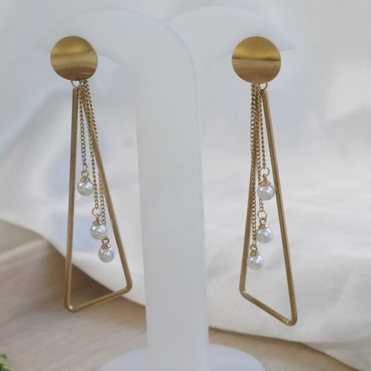 18K Gold Plated Asymmetrical Pearl Drop Earrings  (Anti Tarnish)