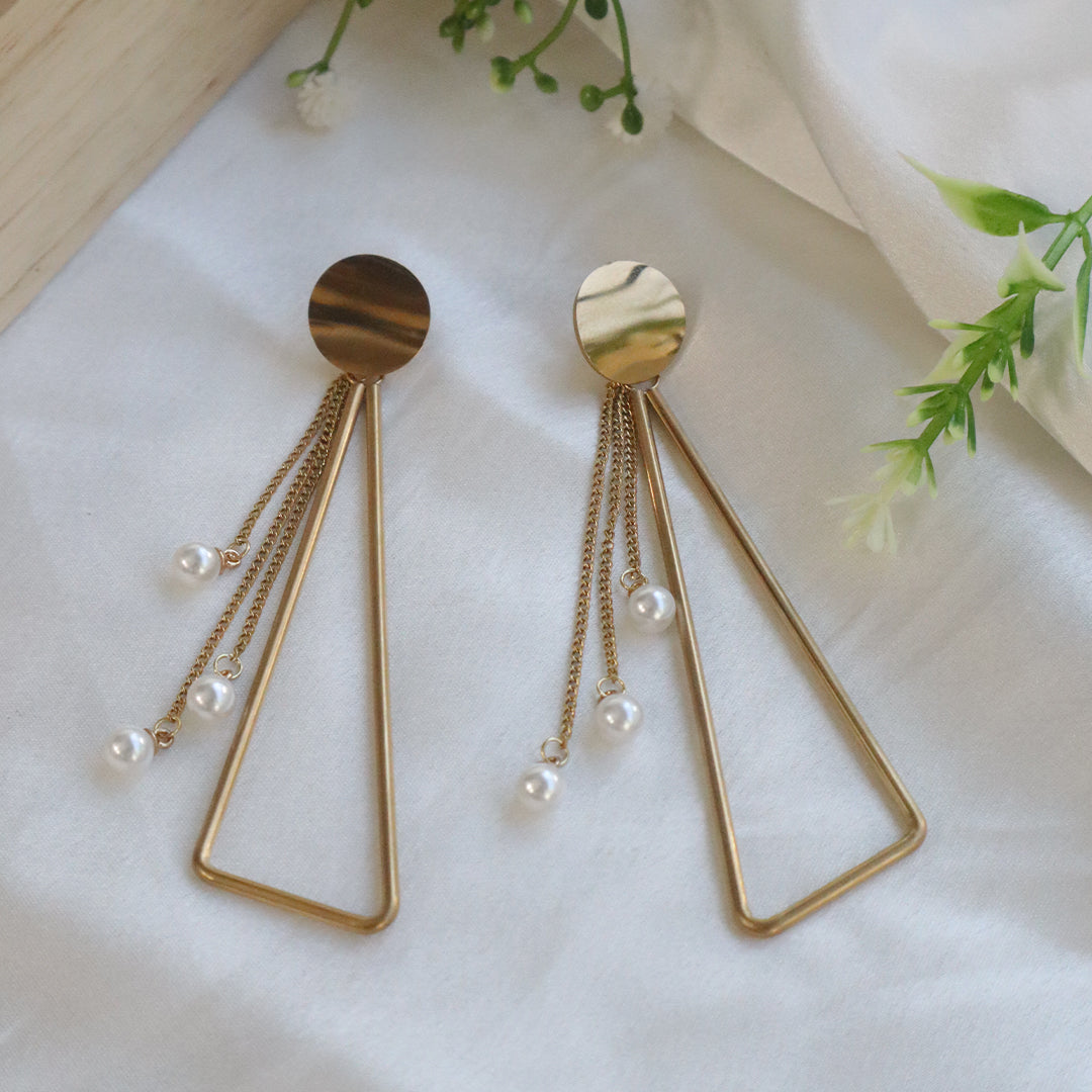 18K Gold Plated Asymmetrical Pearl Drop Earrings  (Anti Tarnish)