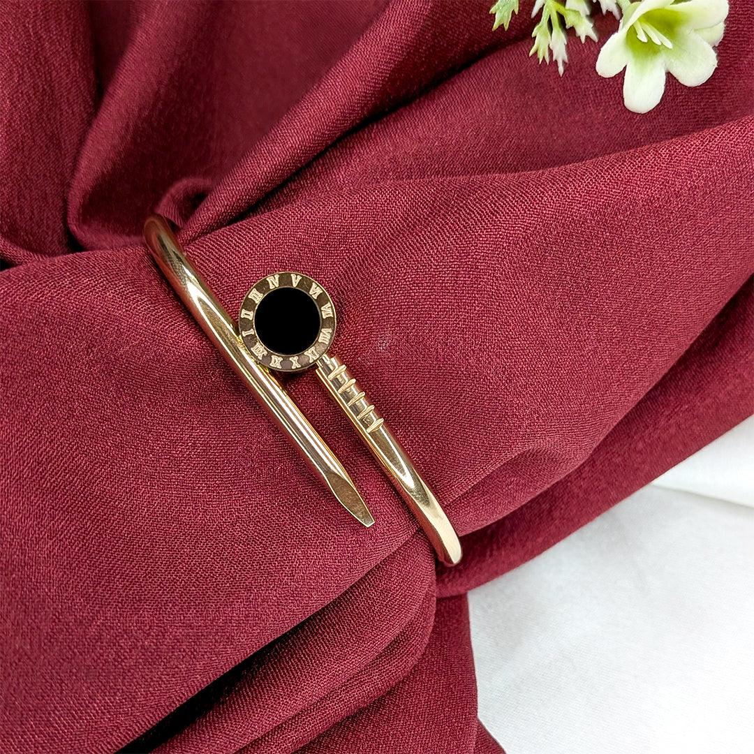 Elegant Nail Design Bracelet with Black Enamel Round Charm for Girls & Women