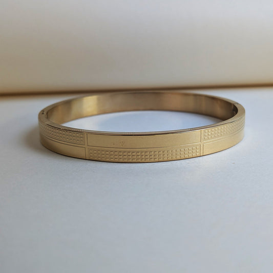 Gold Plated Luxury Grid Pattern Engraved Designer Stainless Steel Bracelet For Men