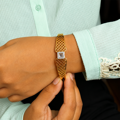 Lattice Design Centered Ad Stone Cuff Bracelet for Women & Girls