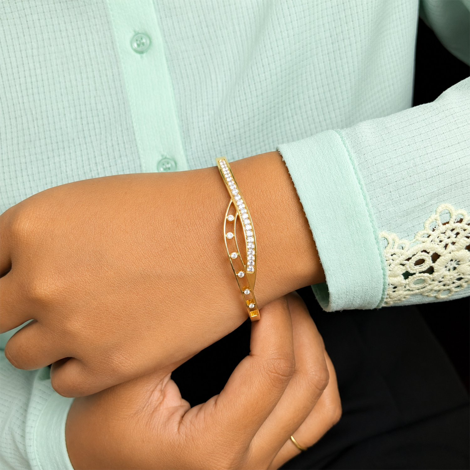 Delicate Twisted Cuff AD Stone Bracelet for Women & Girls