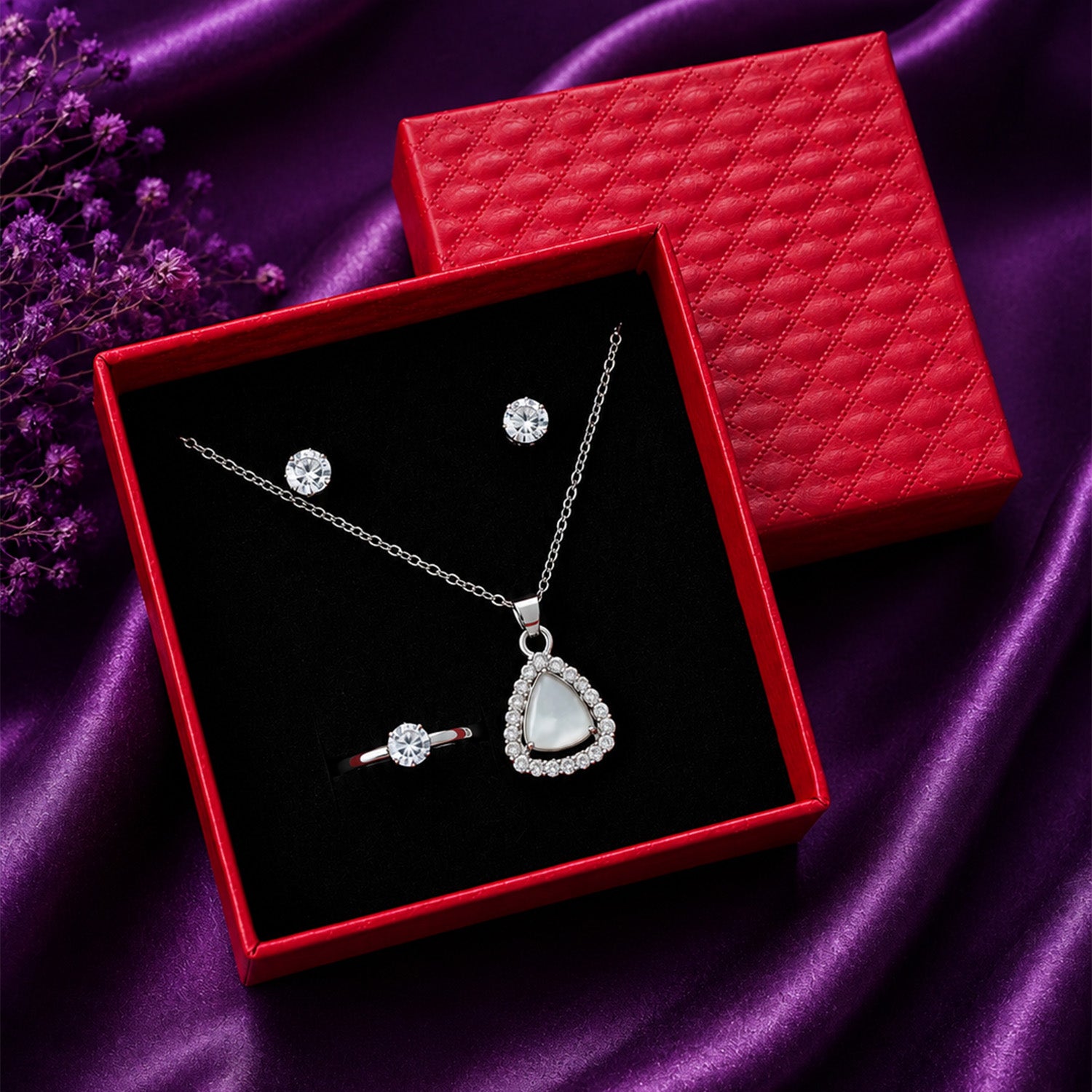 3-Piece Heart-Shaped Jewelry Set with Red Presentation Box