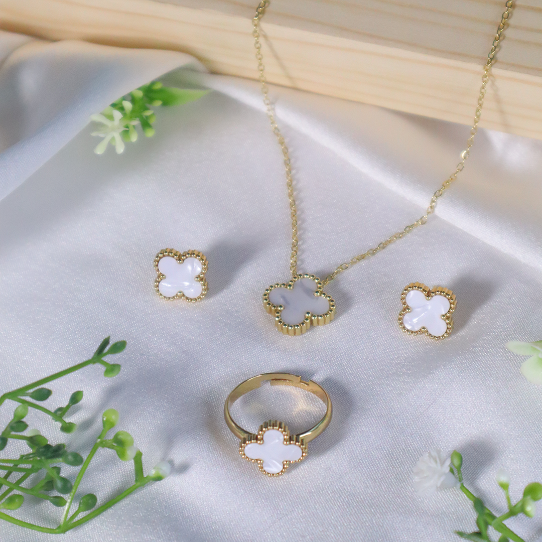 18K Gold Plated Floral-Inspired Clover Pendant Set (Anti Tarnish)