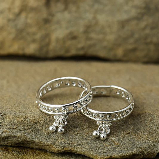 Oxidised Silver Ghungroo Toe Rings – Traditional Ball Drop Design (Set of 2)