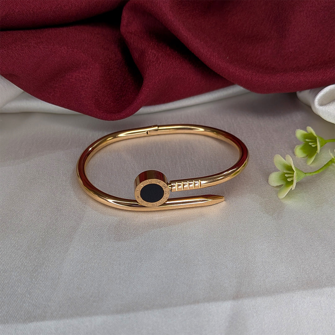 Elegant Nail Design Bracelet with Black Enamel Round Charm for Girls & Women