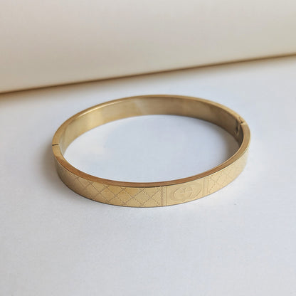 Luxury Gucci Brand Inspired Designer Geometric Engraved Stainless Steel Bracelet For Men