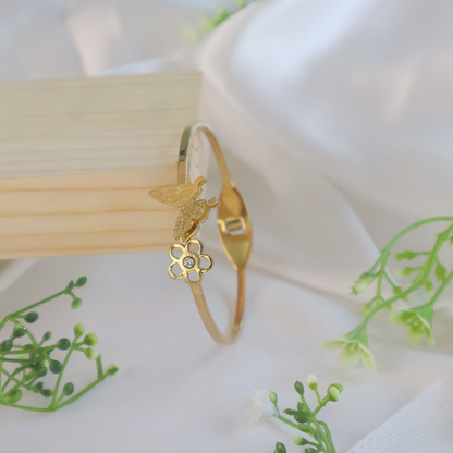18K Gold Plated Bloom & Butterfly Bracelet (Anti-Tarnish)