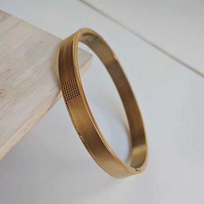 Gold Plated Matte & Gloss Grid Accent Luxury Designer Designer Stainless Steel Bracelet For Men