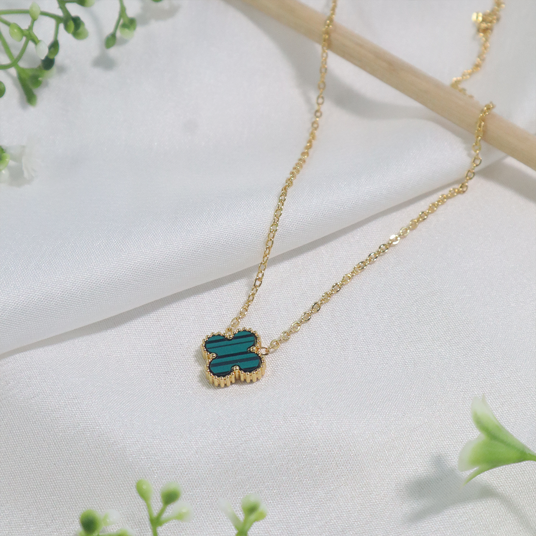 Enamel Clover Pendant Necklace ( Anti-Tarnish )