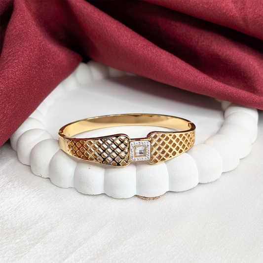 Lattice Design Centered Ad Stone Cuff Bracelet for Women & Girls