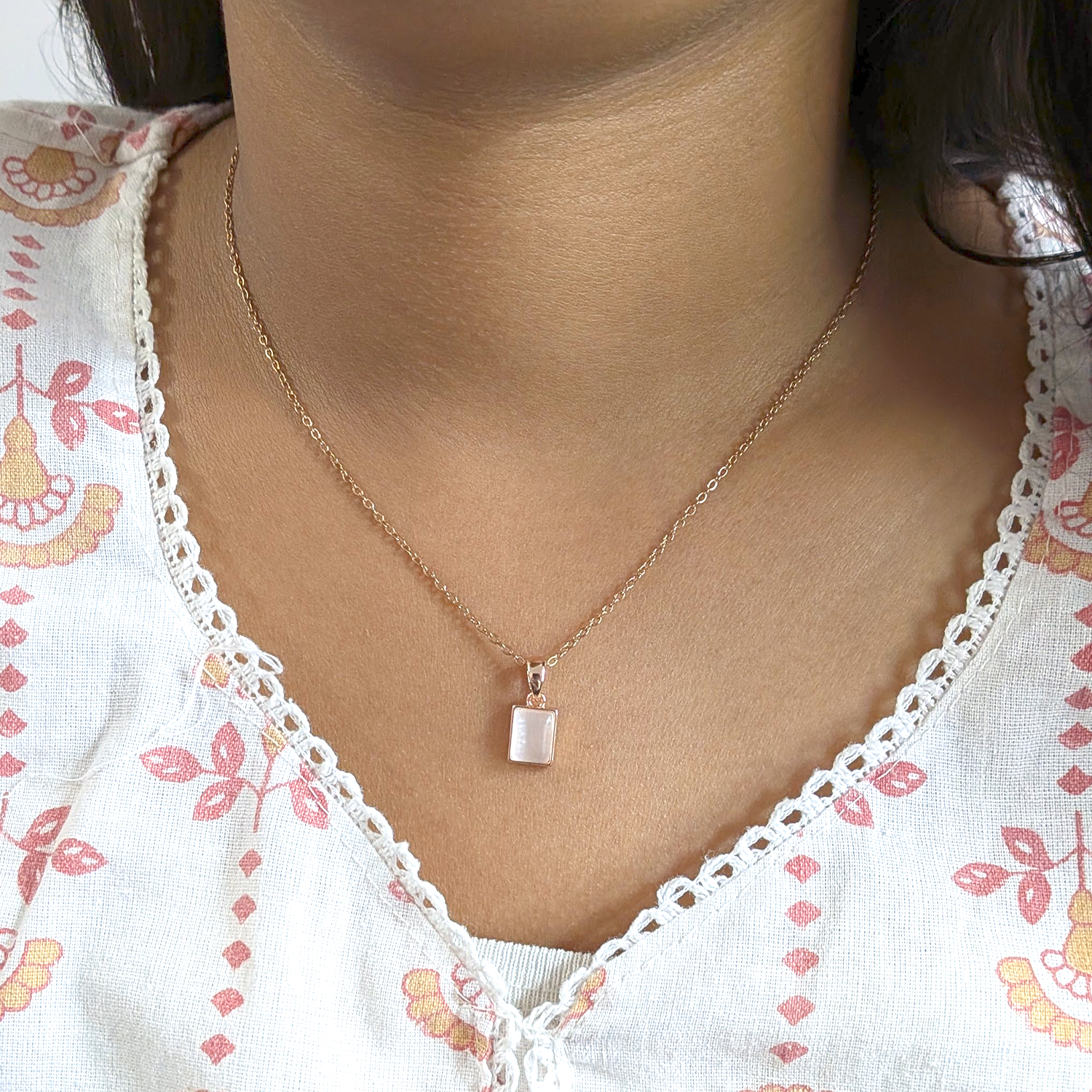 Engravable Locket Pendant With Chain for Women & Girls