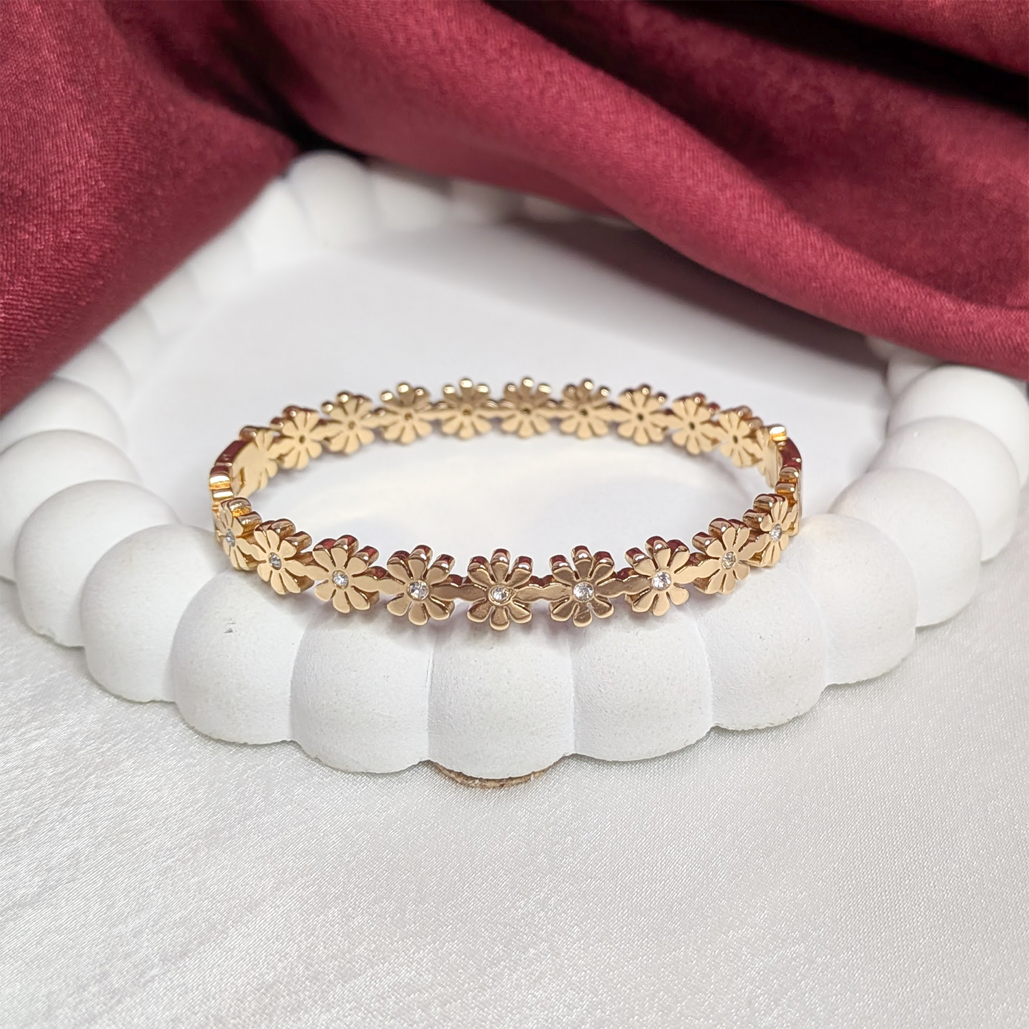 Daisy Flower Design With Crystal Accents Bracelet for Women & Girls