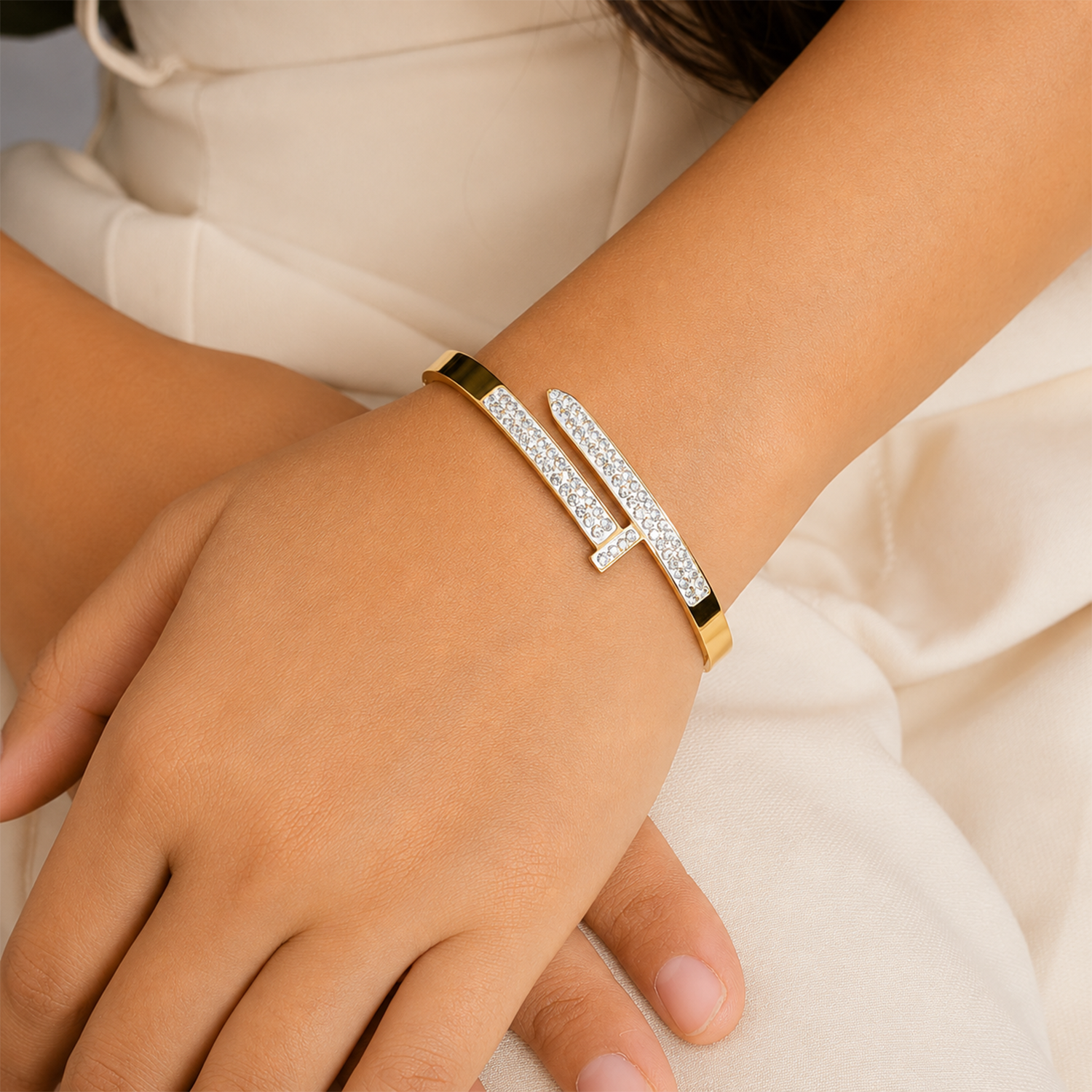 Scintillare Screw Cuff AD Stone Bracelet for Girls & Women