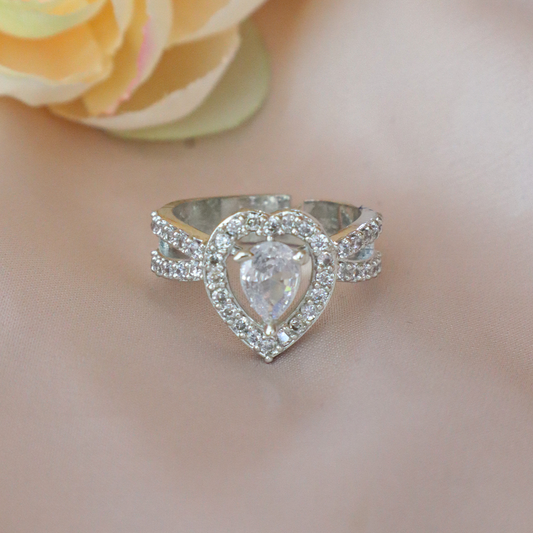 Elegant Silver Heart-Shaped American Diamond Ring