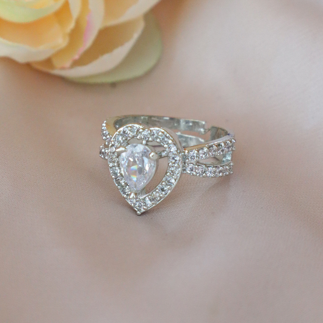 Elegant Silver Heart-Shaped American Diamond Ring