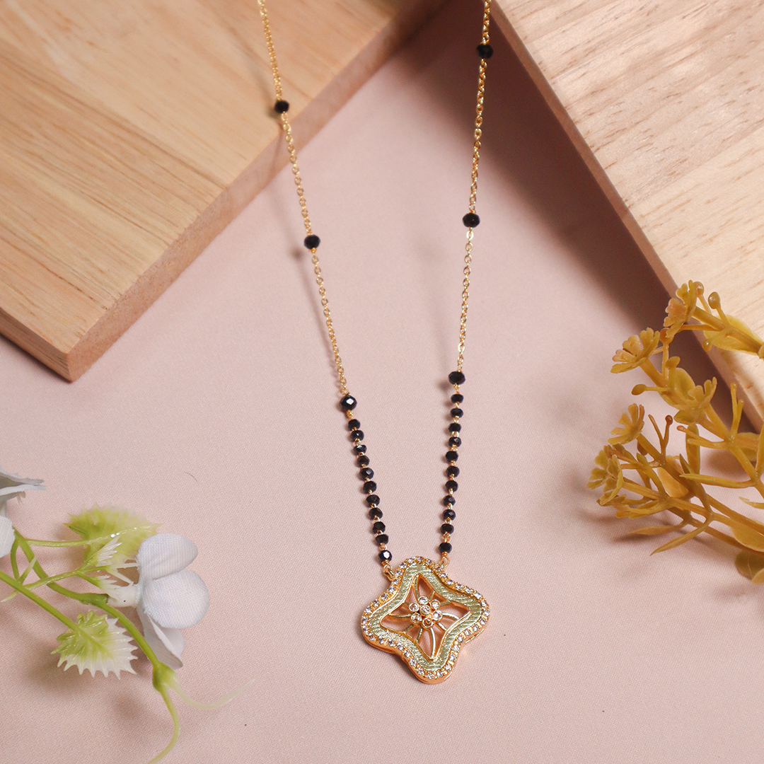 Golden Clover American Diamond Manglasutra
