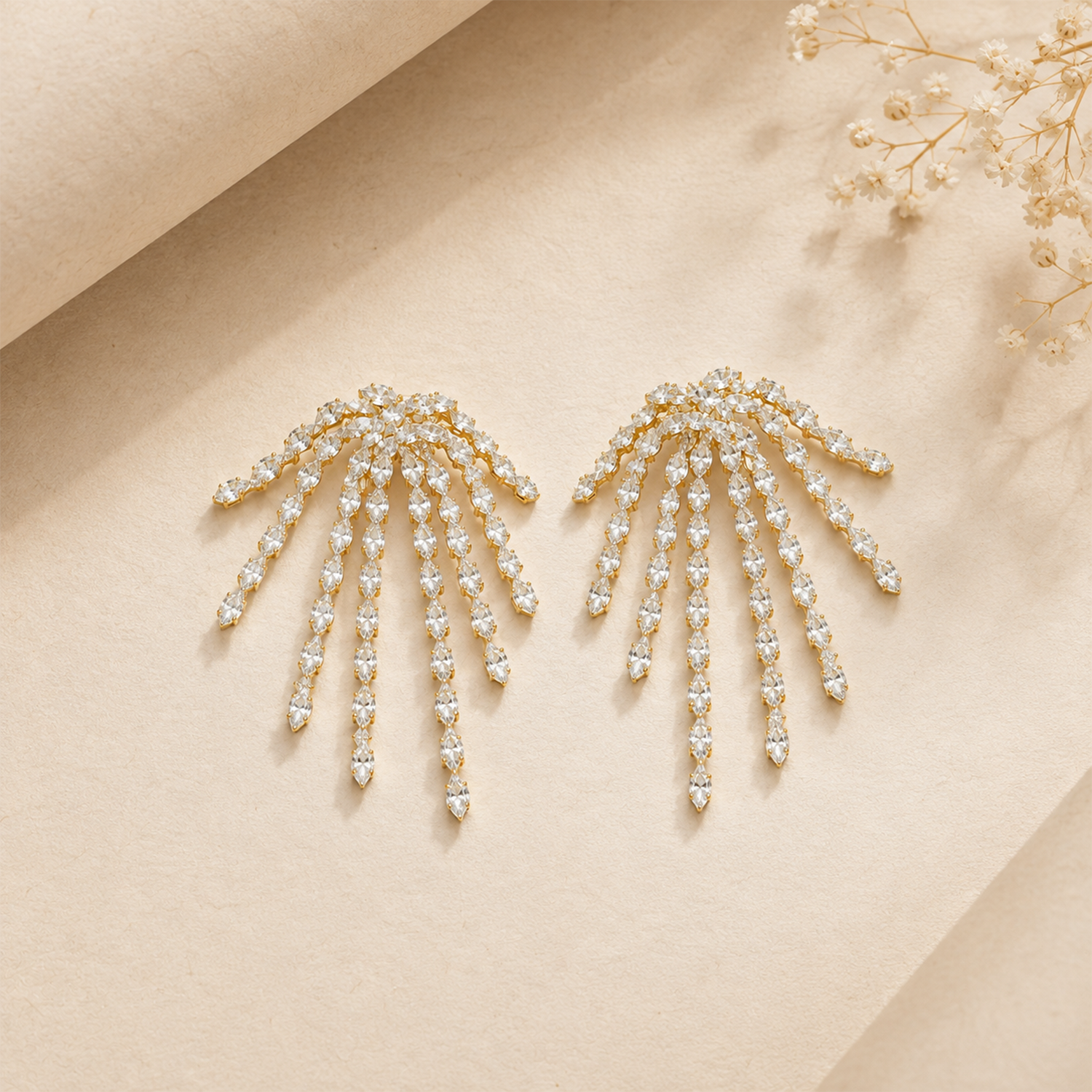 18K Sparkling Cubic Zirconia Stone Claw Earrings