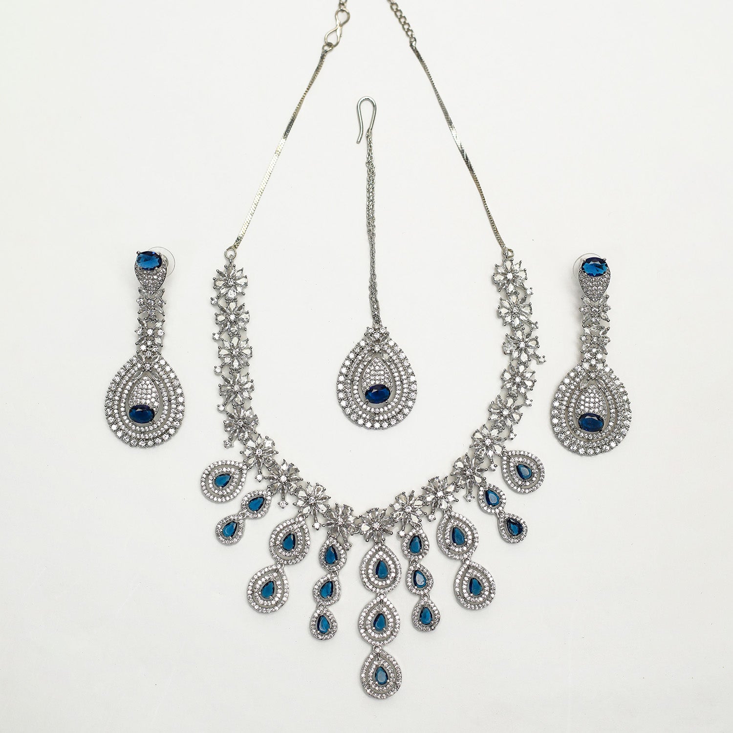 AD Stone Studded Floral Cluster Jewellery Set