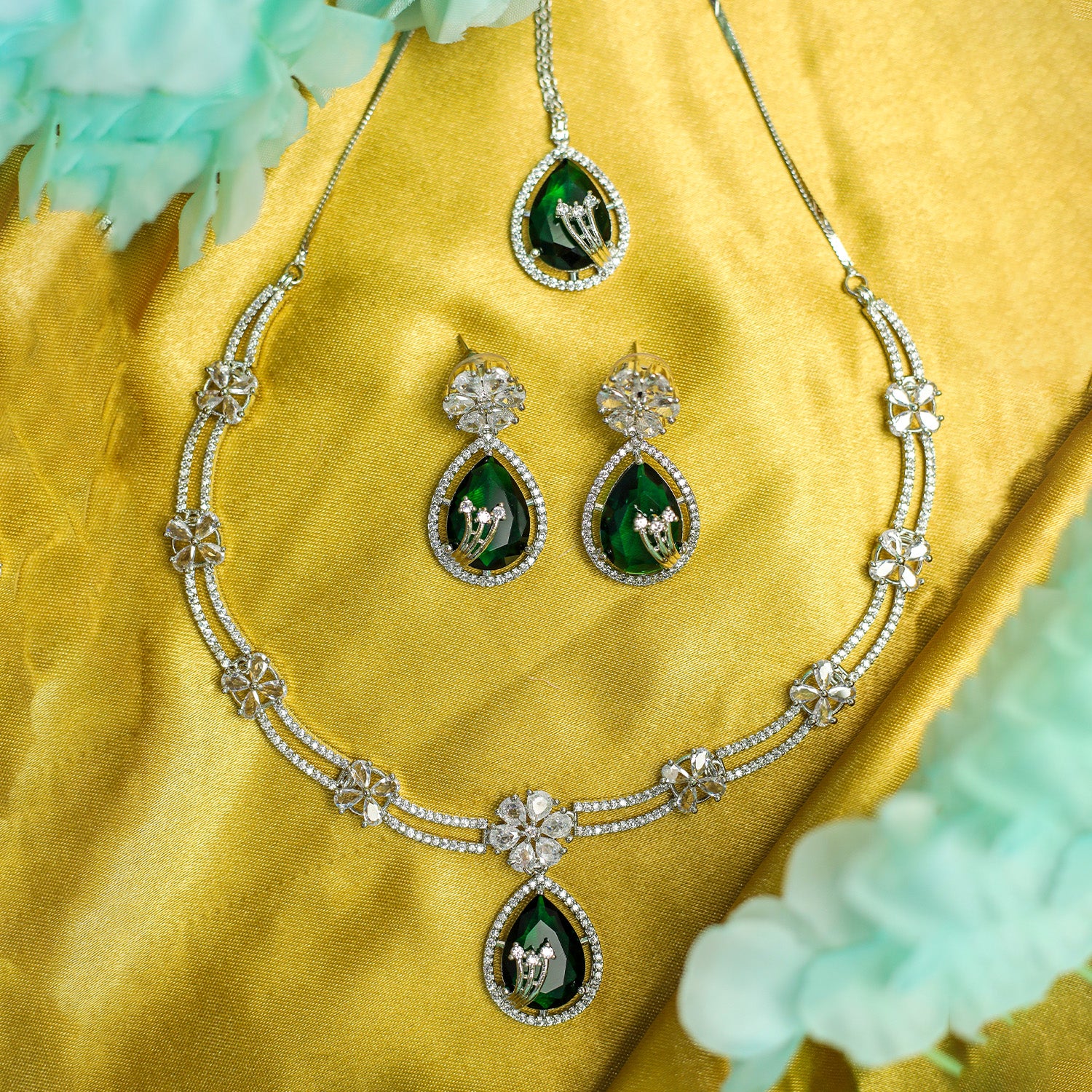 Ethnic AD Stone Striking Teardrop Stones
