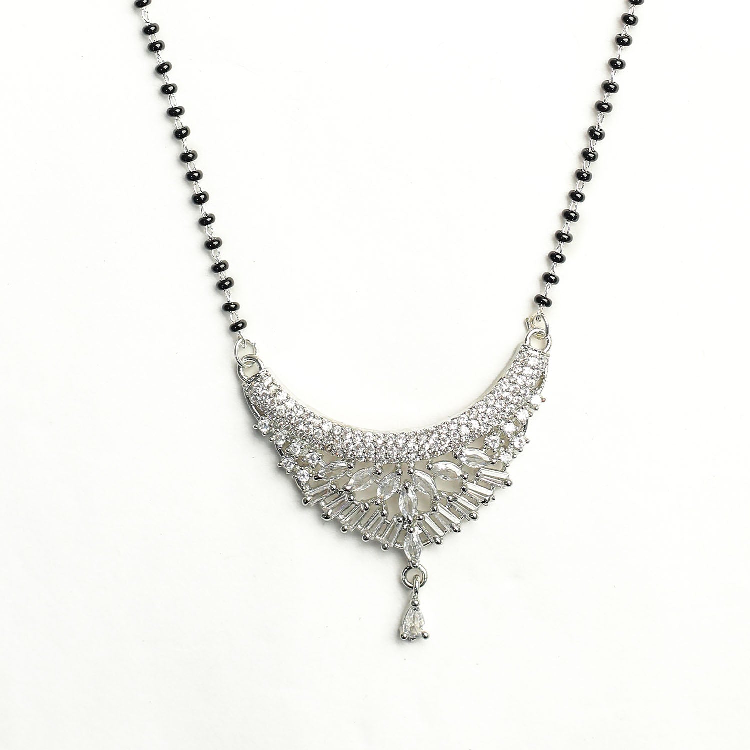 Elegant Rose Patterned American Diamond Mangalsutra